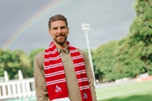 乐鱼电竞官方网-官方：科隆从汉诺威签下36岁门将齐勒，双方签约2年