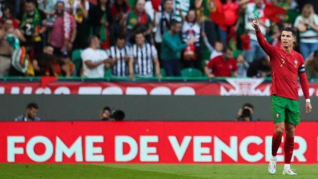 乐鱼电竞官方网-结束5场球荒 龙凤胎儿女5岁生日 C罗每人送个进球