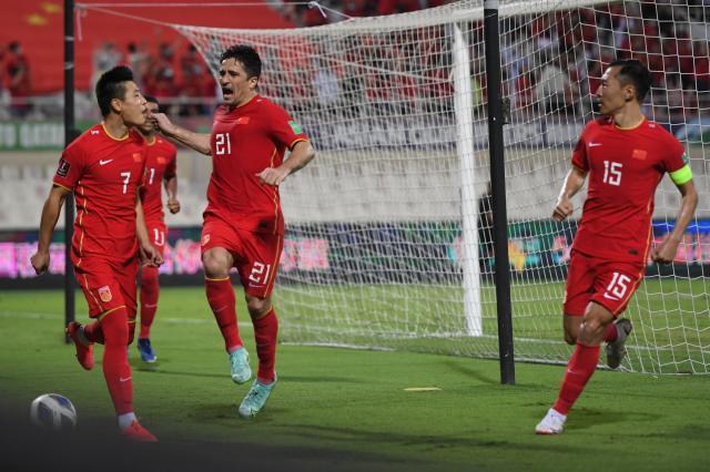 乐鱼电竞官方网-李铁要的点球虽迟但到！国足赛前最后一练值了