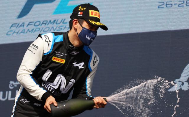 乐意电竞APP下载-F2新赛制残酷程度加倍 周冠宇有信心力争年度冠军